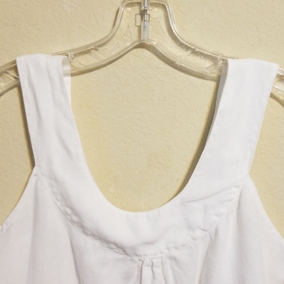 3/$13🌈Willow Linen Top - Picture 3 of 4